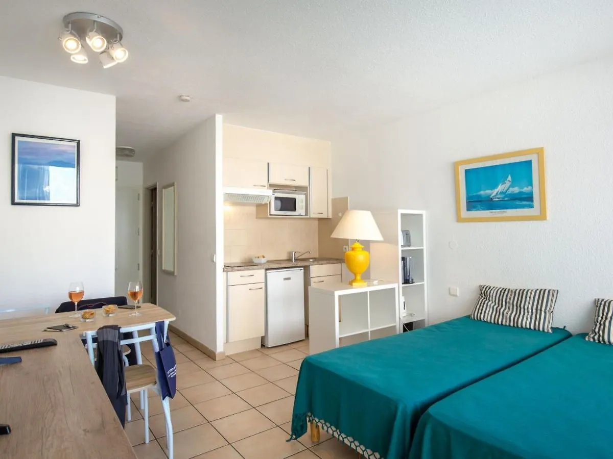 Studio 2/3 Personnes Pres Plage, Climatise, Balcon, Parking, Wifi, Petit-Dejeuner, Saint-Raphael - Fr-1-466A-37 Saint-Raphael (Var)